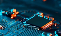 美WTI结算价跌3% 马士基等航运巨头宣布重返红海航线